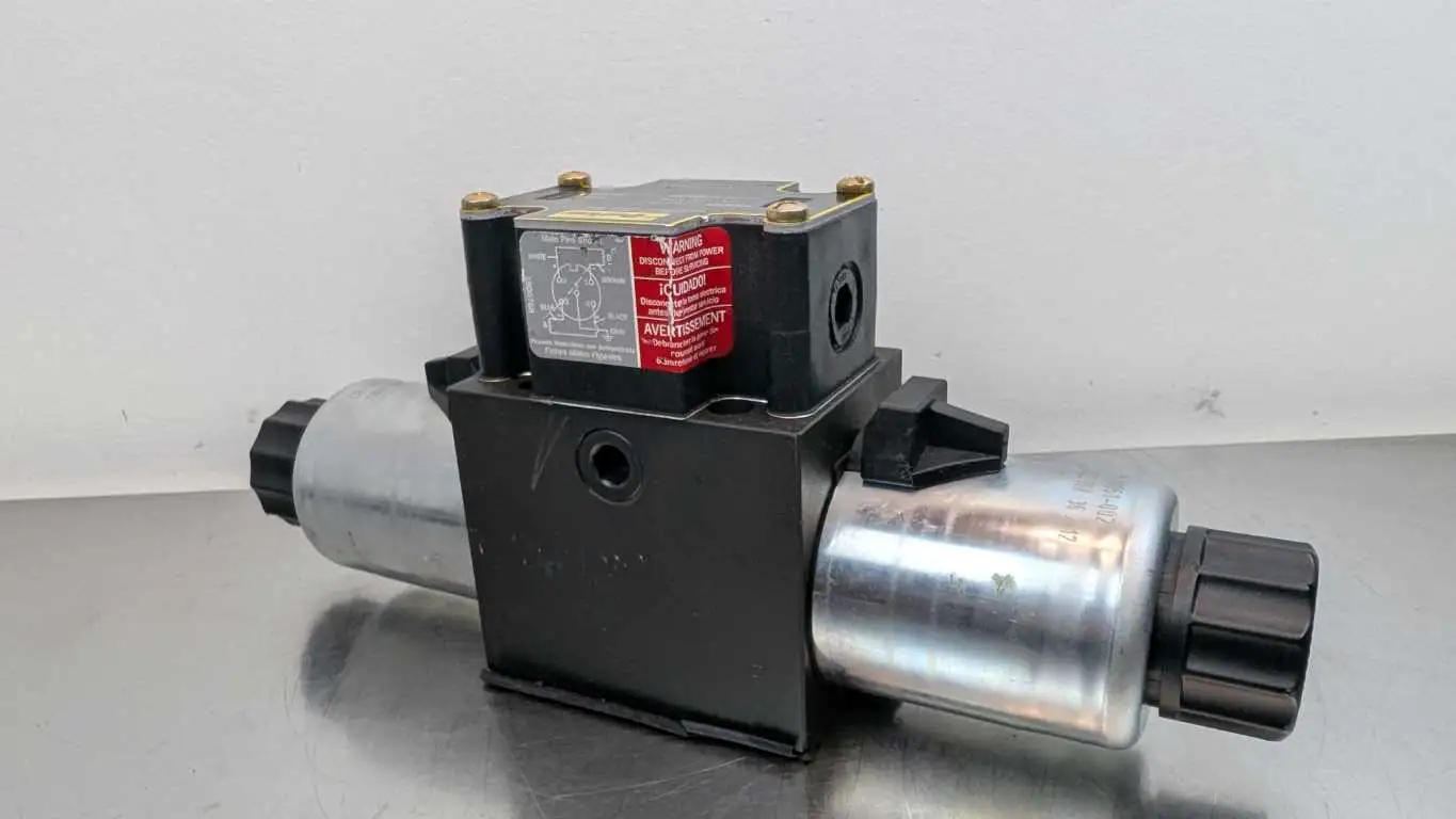 Parker D3W1CNJK57 Hydraulic Solenoid Valve CH-10061-002 5000 PSI Max 24VDC 1.5A - Image 2