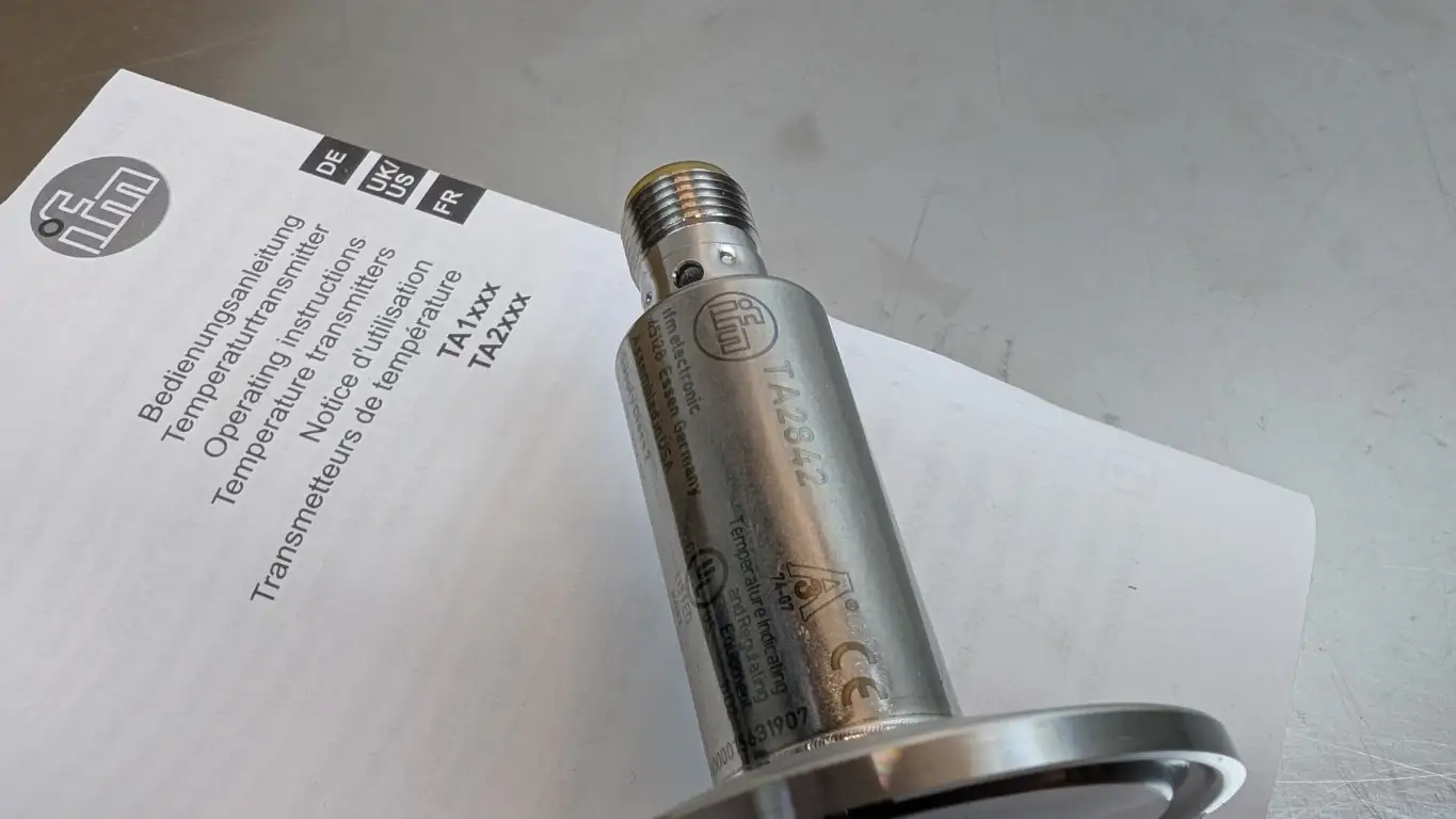 IFM Efector TA2842 Temperature Transmitter TA-150CLEC01- - /US -50 - 200°C - Image 3