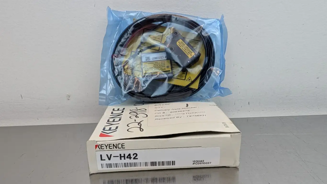 Keyence LV-H42 Reflective Sensor Head 250/500/1000mm Long Distance