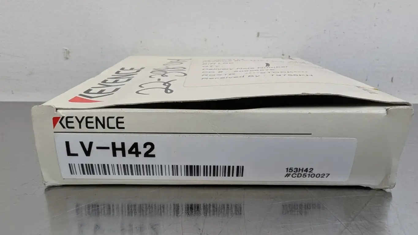 Keyence LV-H42 Reflective Sensor Head 250/500/1000mm Long Distance - Image 4