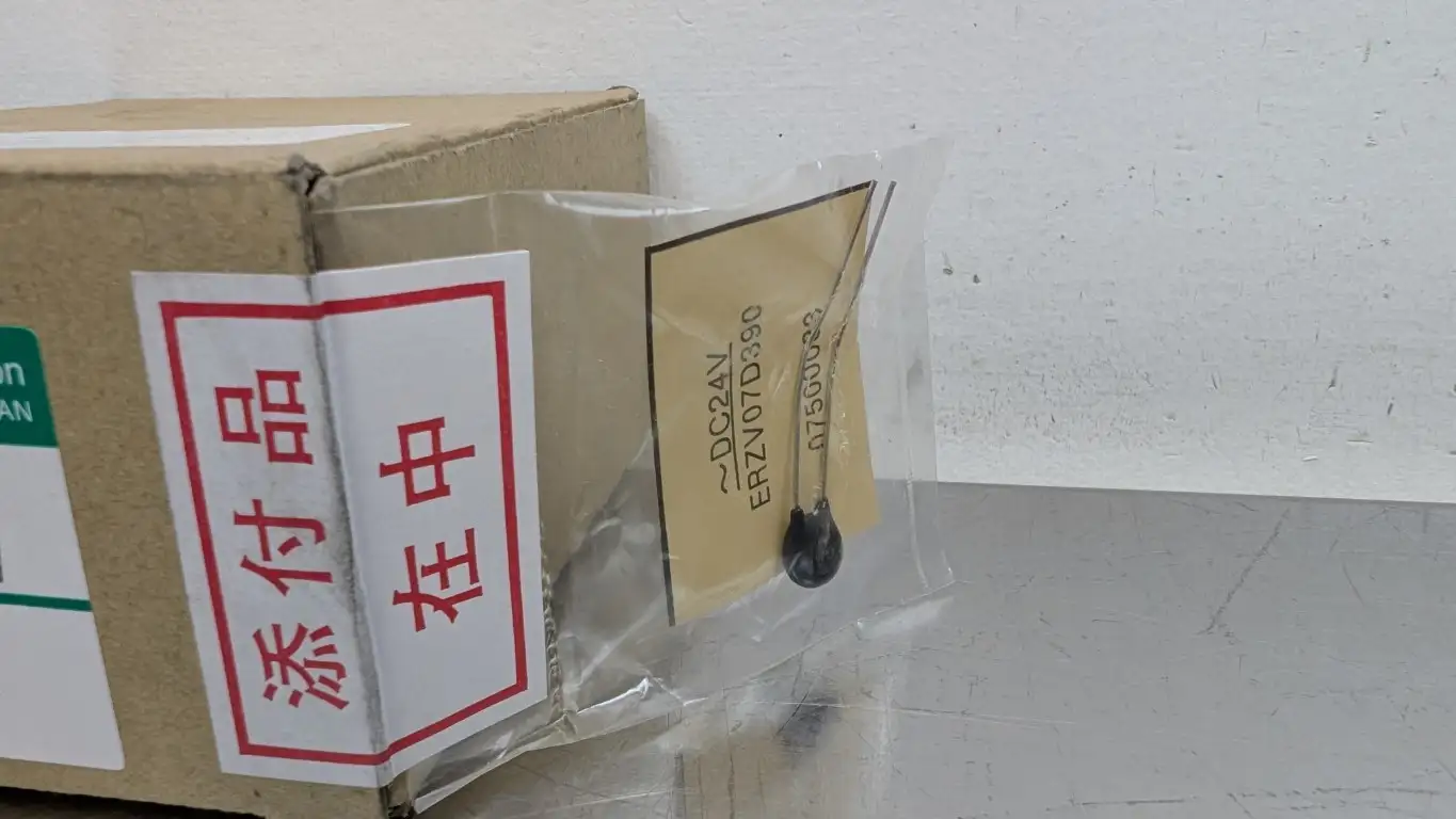 CKD AD11-10A-03AS Solenoid Valve 24VDC Coil - Image 4