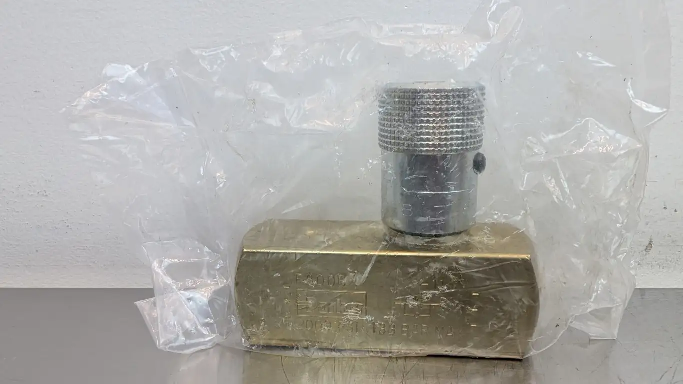 Parker F800B-11GM Flow Control Valve 1/2″ FNPT 2000 PSI