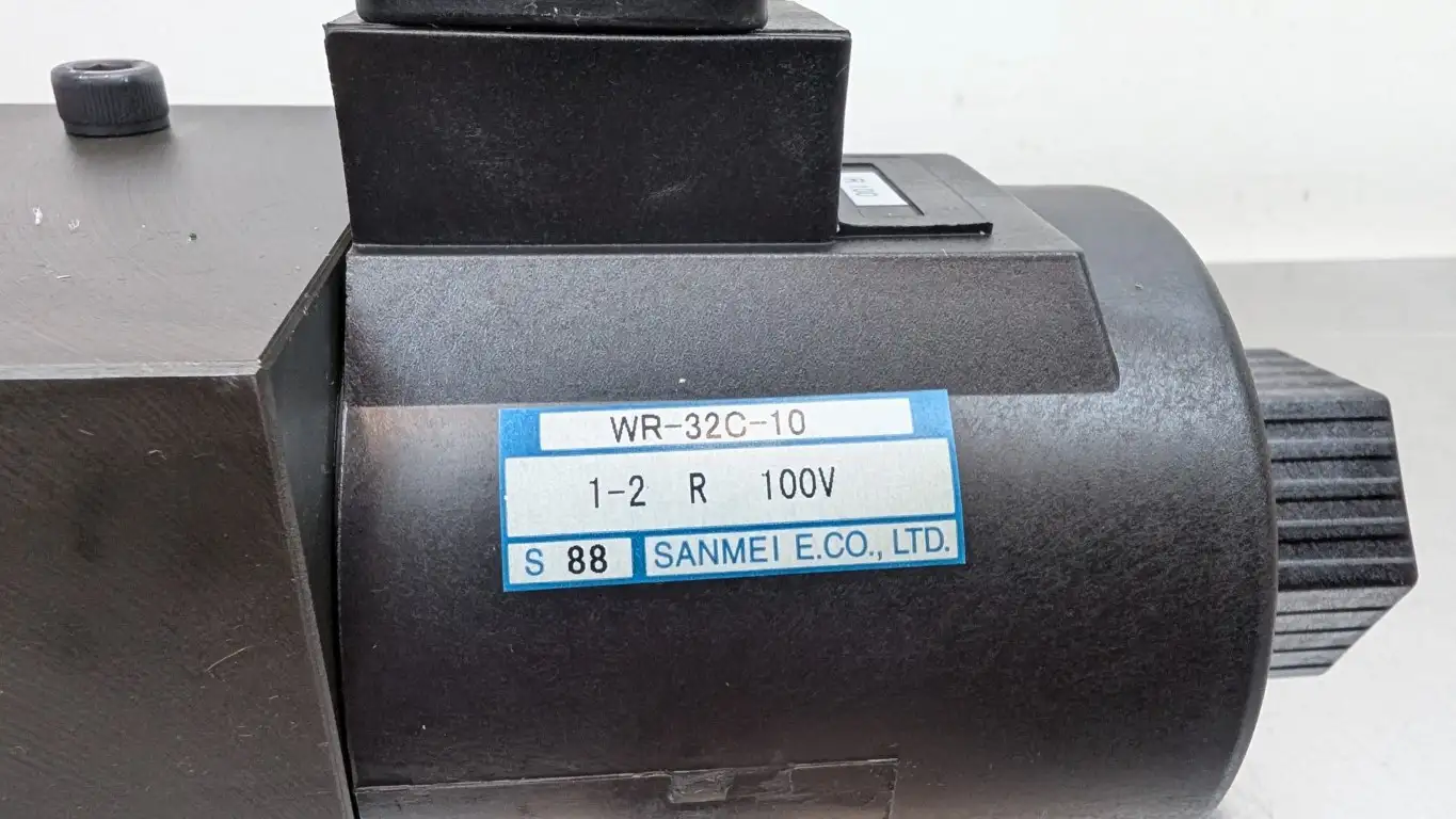Hirose HS0-G03-A10F-LZ Solenoid Valve WR-32C-10 100VAC Coil - Image 6