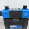 Vickers DG5S4-026C-M-U-B5-20 Directional Control Valve DG4V-3S-6C-M-U-B5-60 110/120VAC Coil