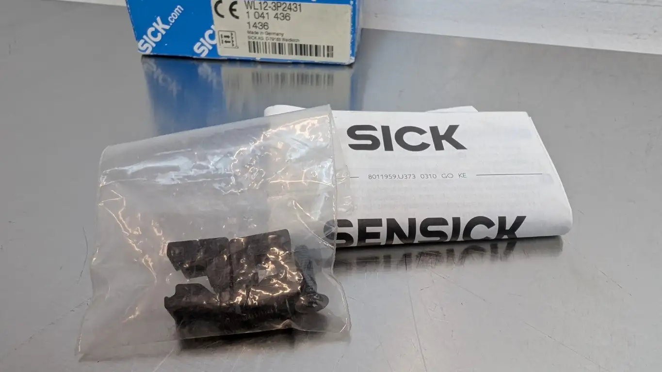 Sick WL12-3P2431 Photoelectric Retro-Reflective Sensor 1041436 0-7m Max 0-5m - Image 5