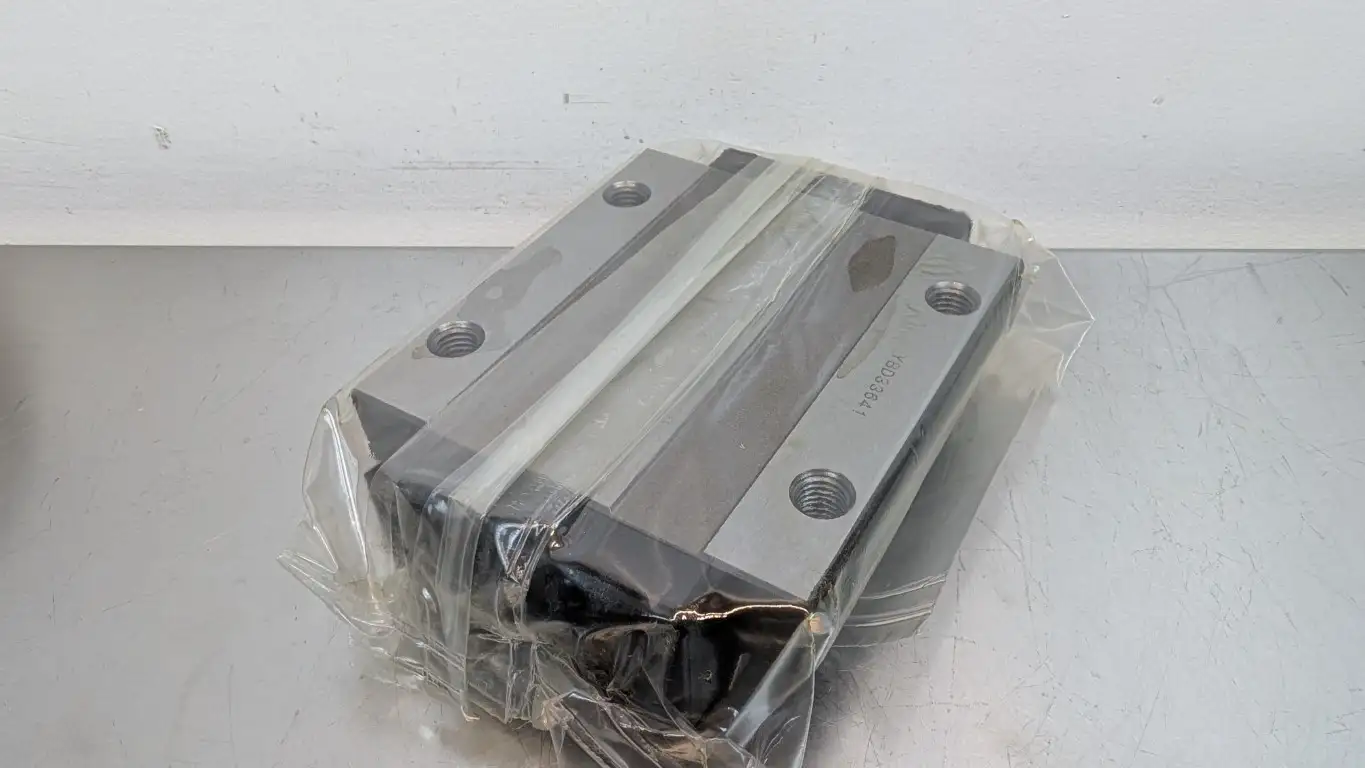 THK HSR35LA1SSC1 Linear Block Bearing 100mm Wide x 134.8mm Long - Image 3