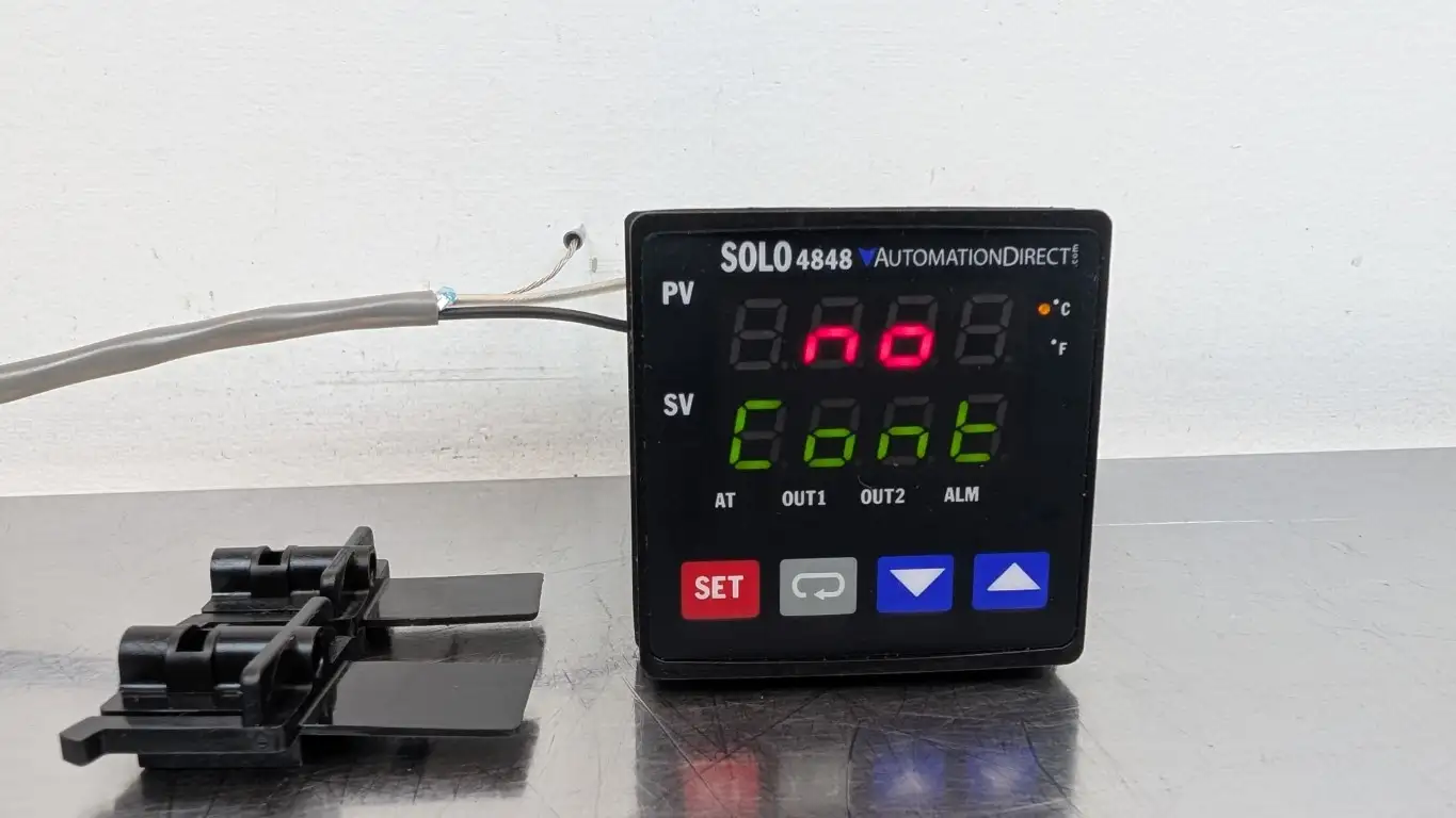 Automation Direct SL4848-VR-D Temperature Controller SOLO4848 24VDC