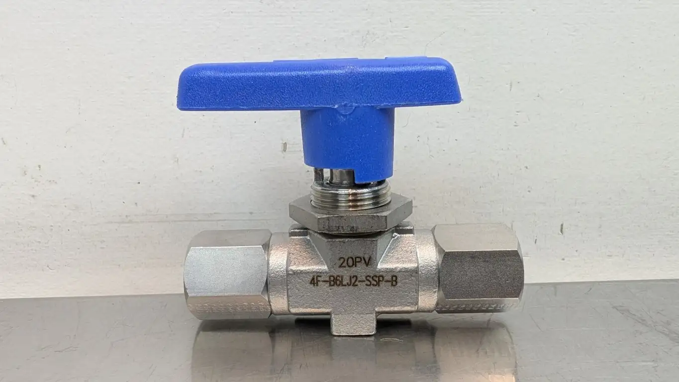 Parker 4F-B6LJ2-SSP-B Stainless Steel Ball Valve 1/4" 6000 PSI - Image 2