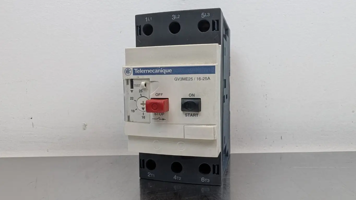 Telemecanique GV3ME25 Motor Circuit Breaker 690VAC 16-25A