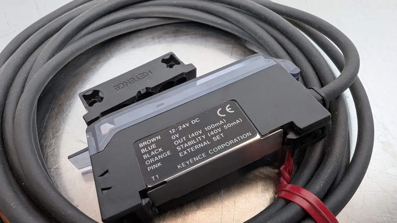 Keyence FS-T1 Fiber Optic Amplifier 12-24VDC 35mA - Image 3