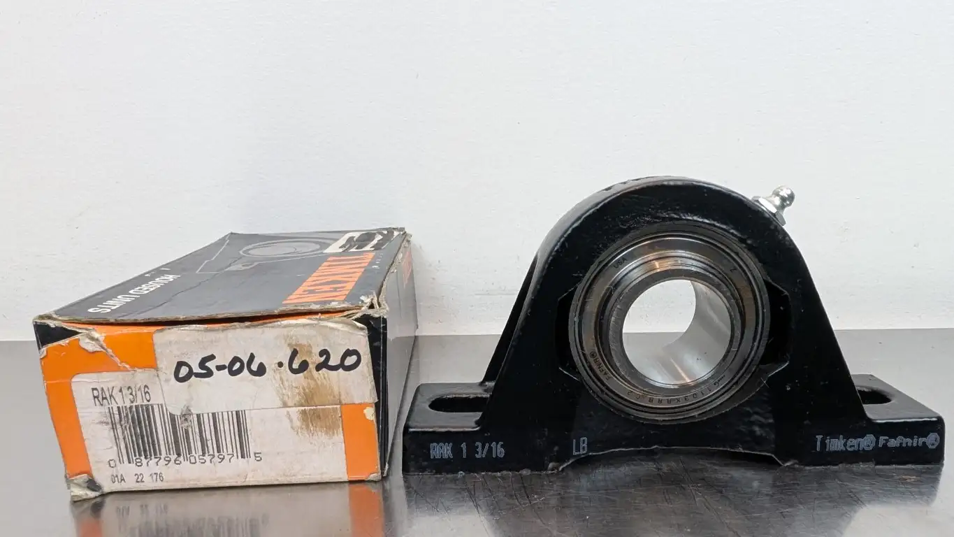 SpinCo 1-3/4" Pillow Block Bearing – With Locking Collar (HCAK209-28 / RAK-1-3/4)