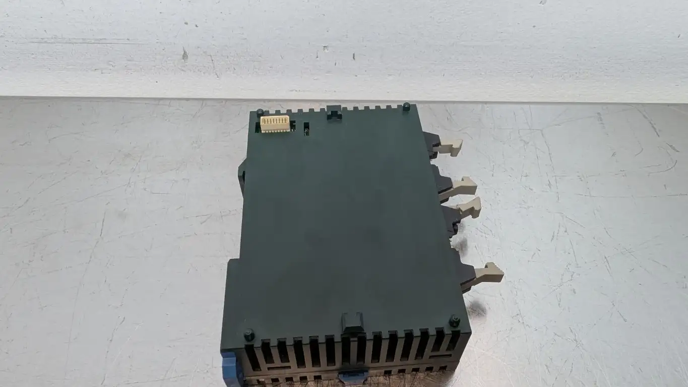 NAiS FP0-E16T Expansion Unit AFP03343 24VDC - Image 2
