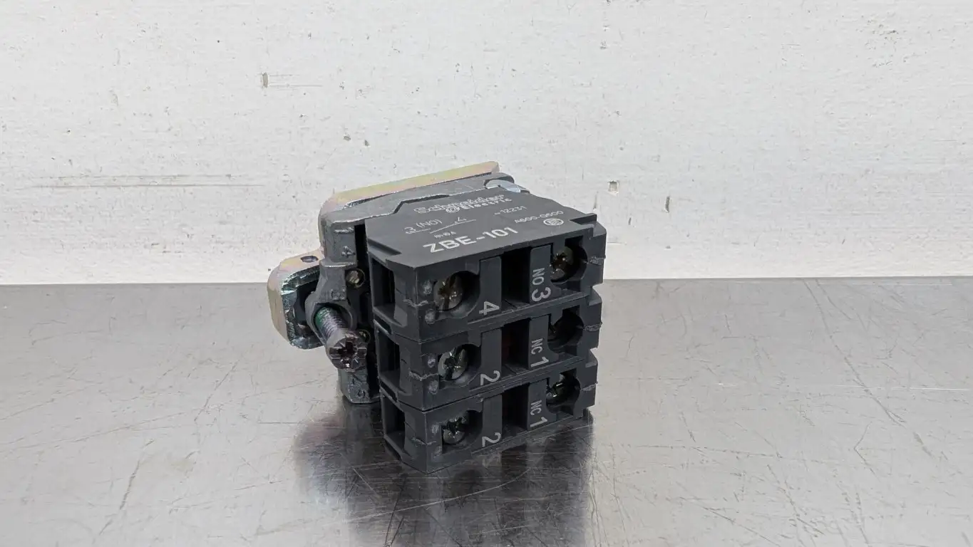 Schneider Electric ZB4 BZ141 Single Contact Block w/ Body Fixing Collar 1NO 2NC - Image 2