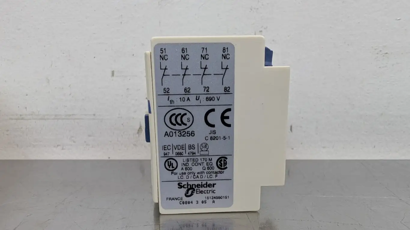Schneider Electric LADN04 Auxiliary Contact 4NC 690VAC 10A - Image 4