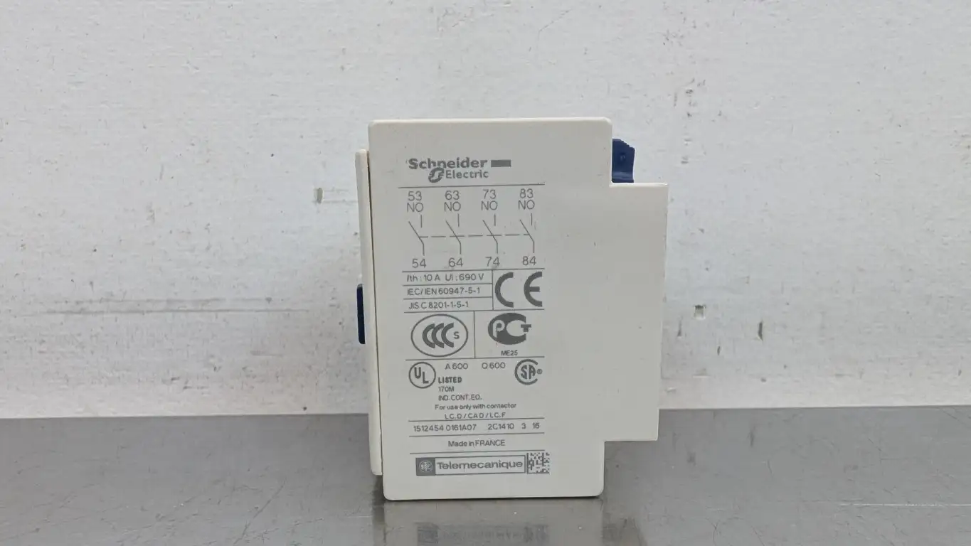 Schneider Electric LADN40 Auxiliary Contact 4NO 690VAC 10A - Image 3
