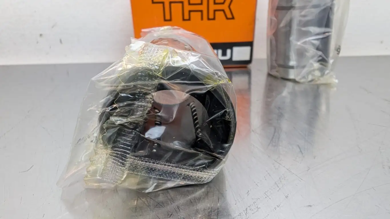 2 Pack THK LM20UU Linear Ball Bearing 20mm ID 32mm OD x 80mm Long - Image 3