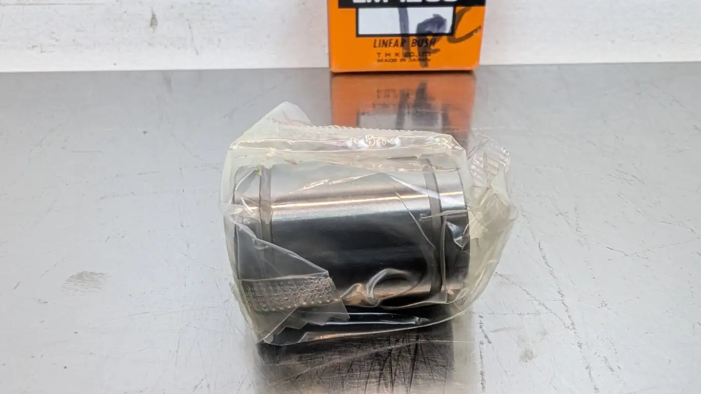 THK LM12UU Linear Ball Bearing 12mm ID 21mm OD x 30mm Long 1 Pack - Image 3