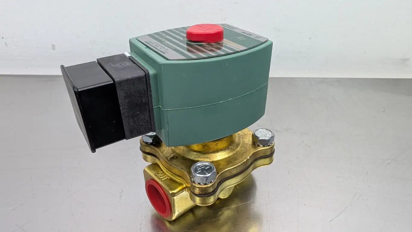 Asco SC8210G094 Solenoid Valve 1NC 120VAC Coil 1/2" 120VAC 2W - Image 2