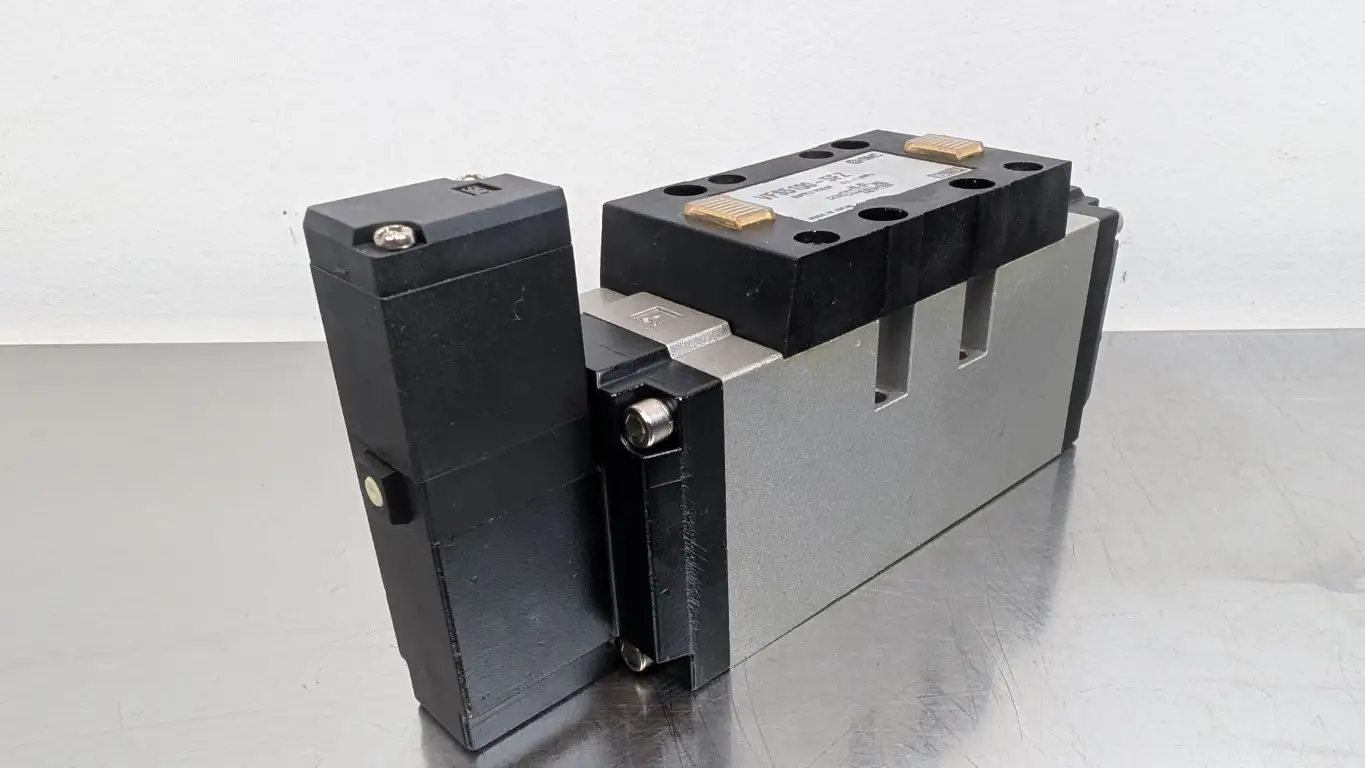 SMC VFS5100-5FZ Solenoid Valve 24VDC Coil 0.1-1.0MPa - Image 2