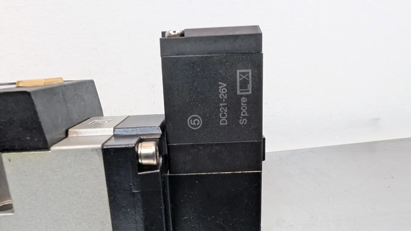 SMC VFS5100-5FZ Solenoid Valve 24VDC Coil 0.1-1.0MPa - Image 4
