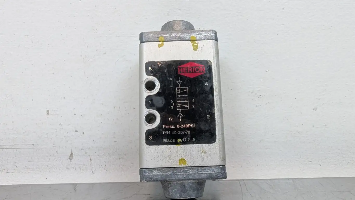 Herion 40-307-70 Air Pilot Directional Valve 5/2 Position 1/8″ 0-240PSI