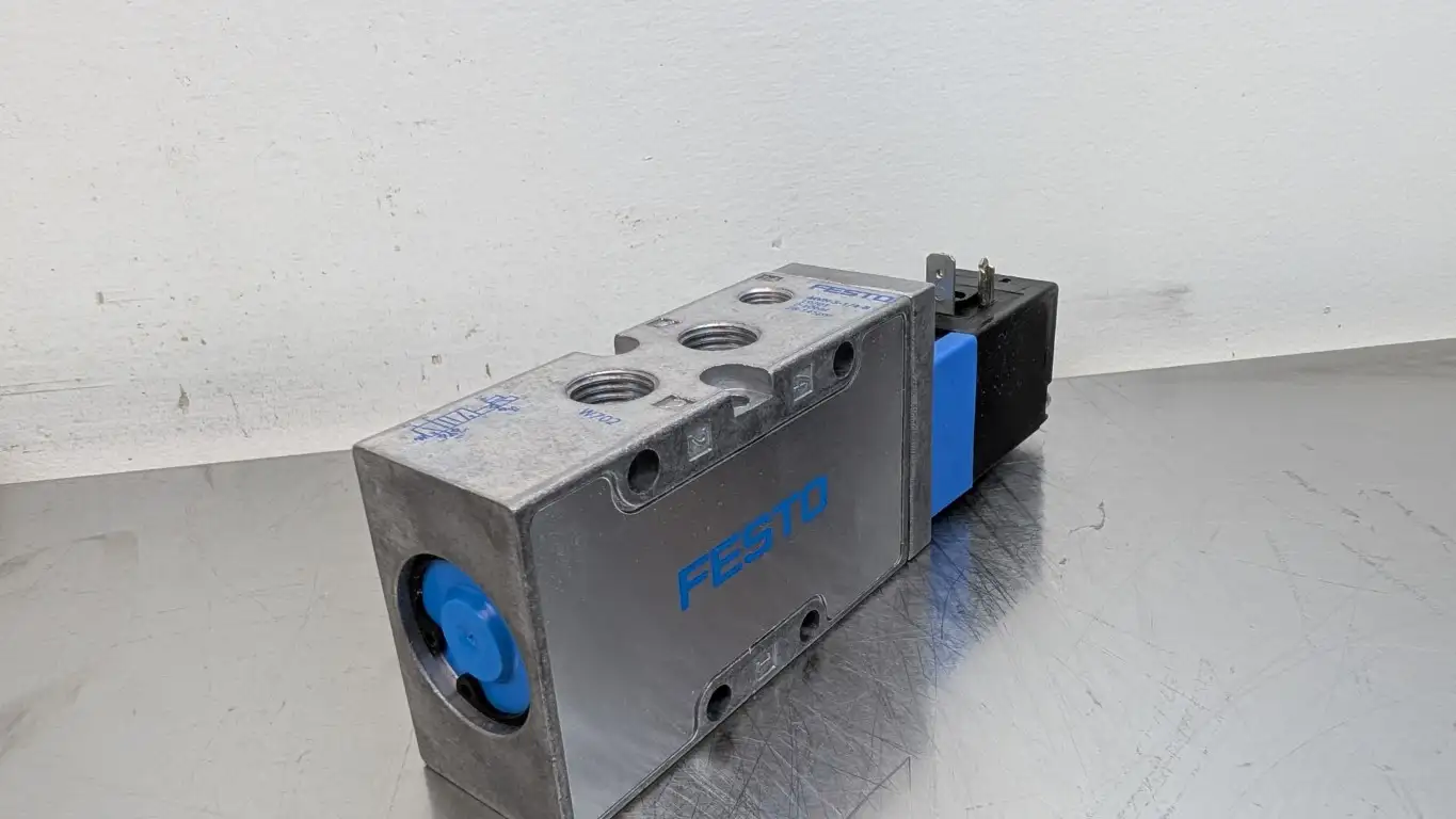 Festo MVH-5-1/4-B Solenoid Valve 19701 24VDC Coil 1/4" 2.5W - Image 2