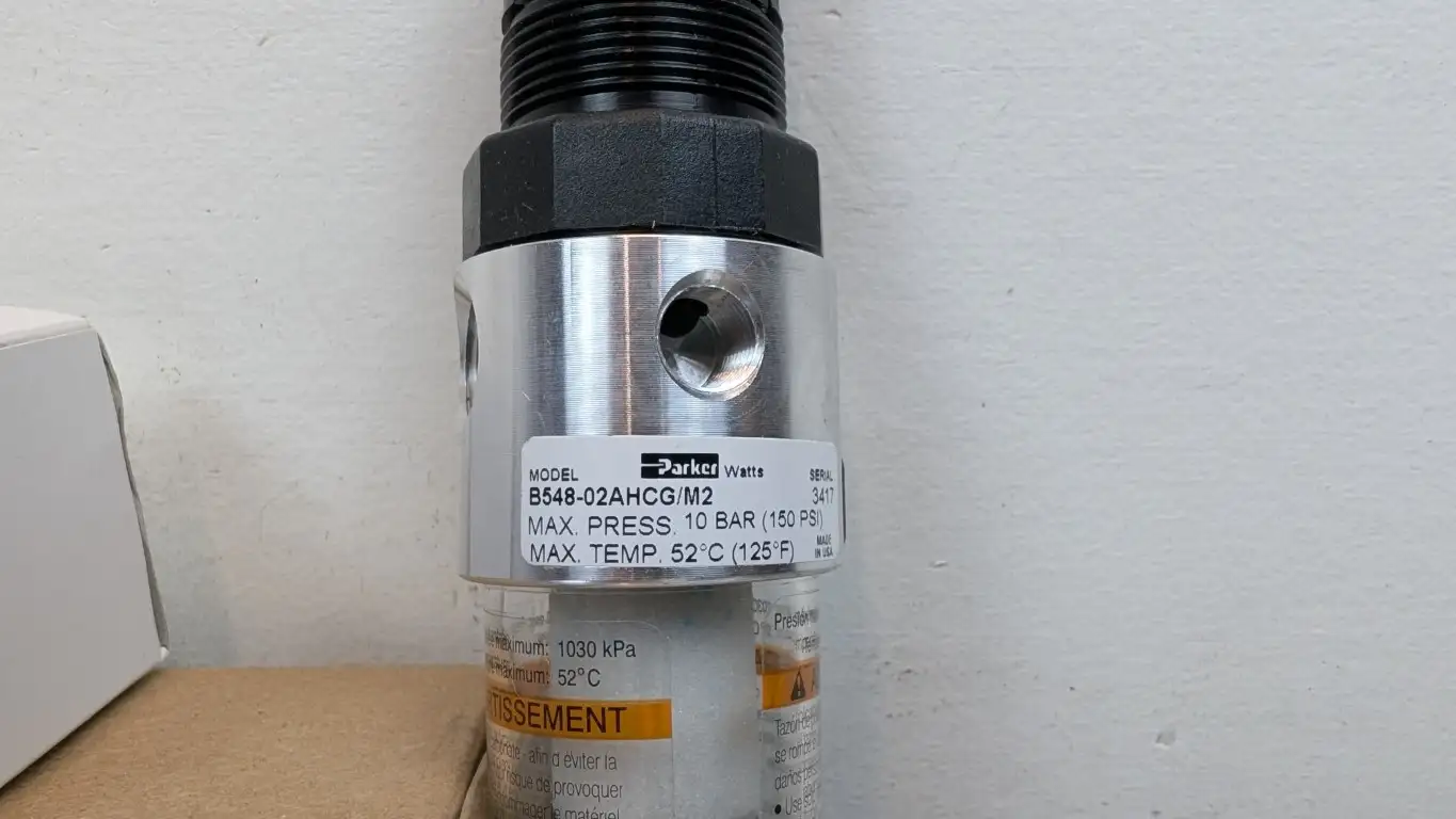 Parker B548-02AHCG/M2 Integral Filter Regulator Gauge 1/4" 150PSI - Image 3
