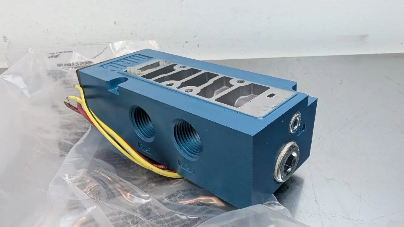 MAC 93A-000-CAA Sub-Base Manifold 1/2" NPTF - Image 4