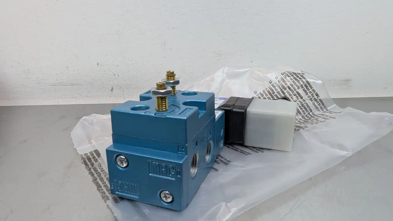 MAC 712C-14-PI-501JC Solenoid Valve PID-501JC 24VDC Coil 150 PSI Max 6W - Image 4