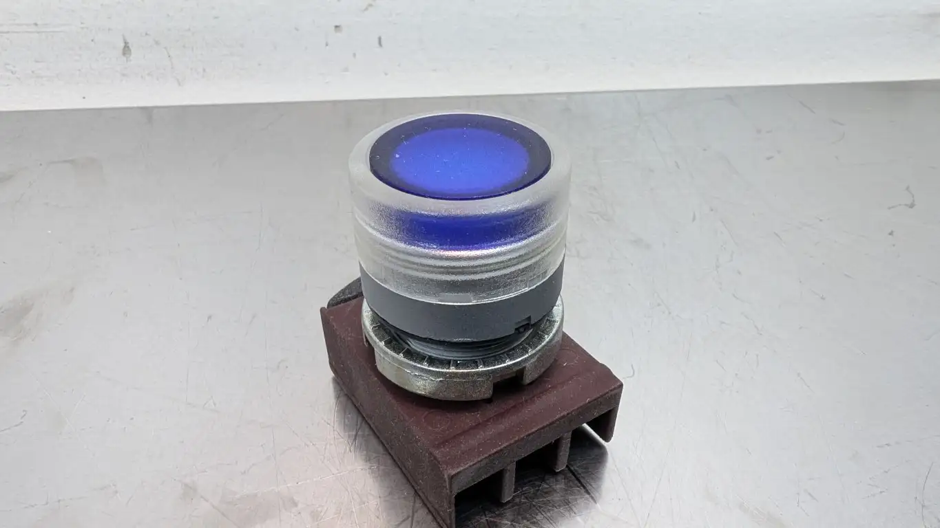 GE P9MPLLGD Momentary Standard Pushbutton Satin Chrome 22mm Blue - Image 2