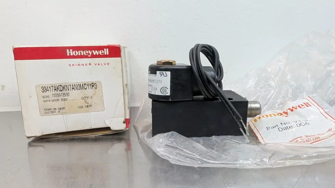 Honeywell 33417AKDKN7AN0MC11P3 Skinner Valve 110/120VAC Coil 40-150 PSI 6W