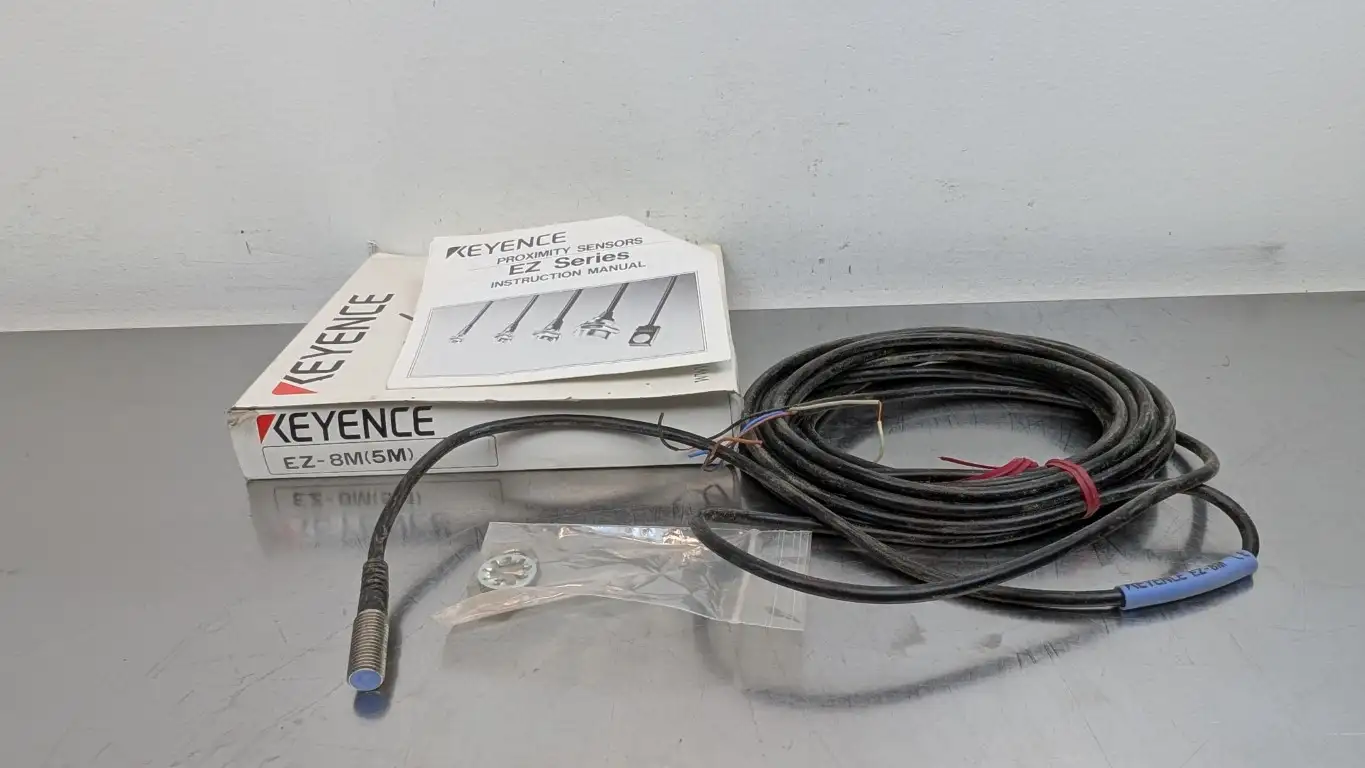 Keyence EZ-8M Proximity Sensor 1.5mm 12-24VDC 13mA