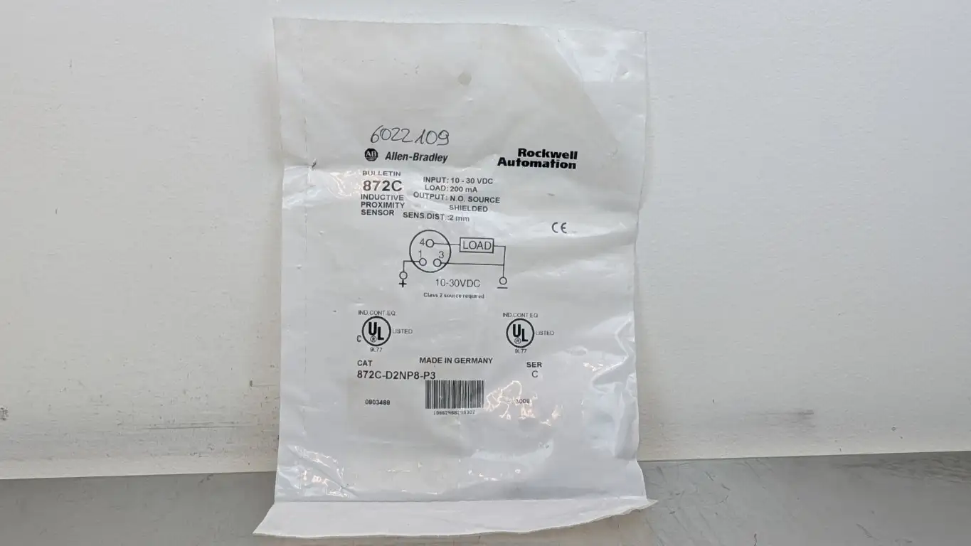 Allen-Bradley 872C-D2NP8-P3 Proximity Sensor Ser C 2mm 10-30VDC 200mA