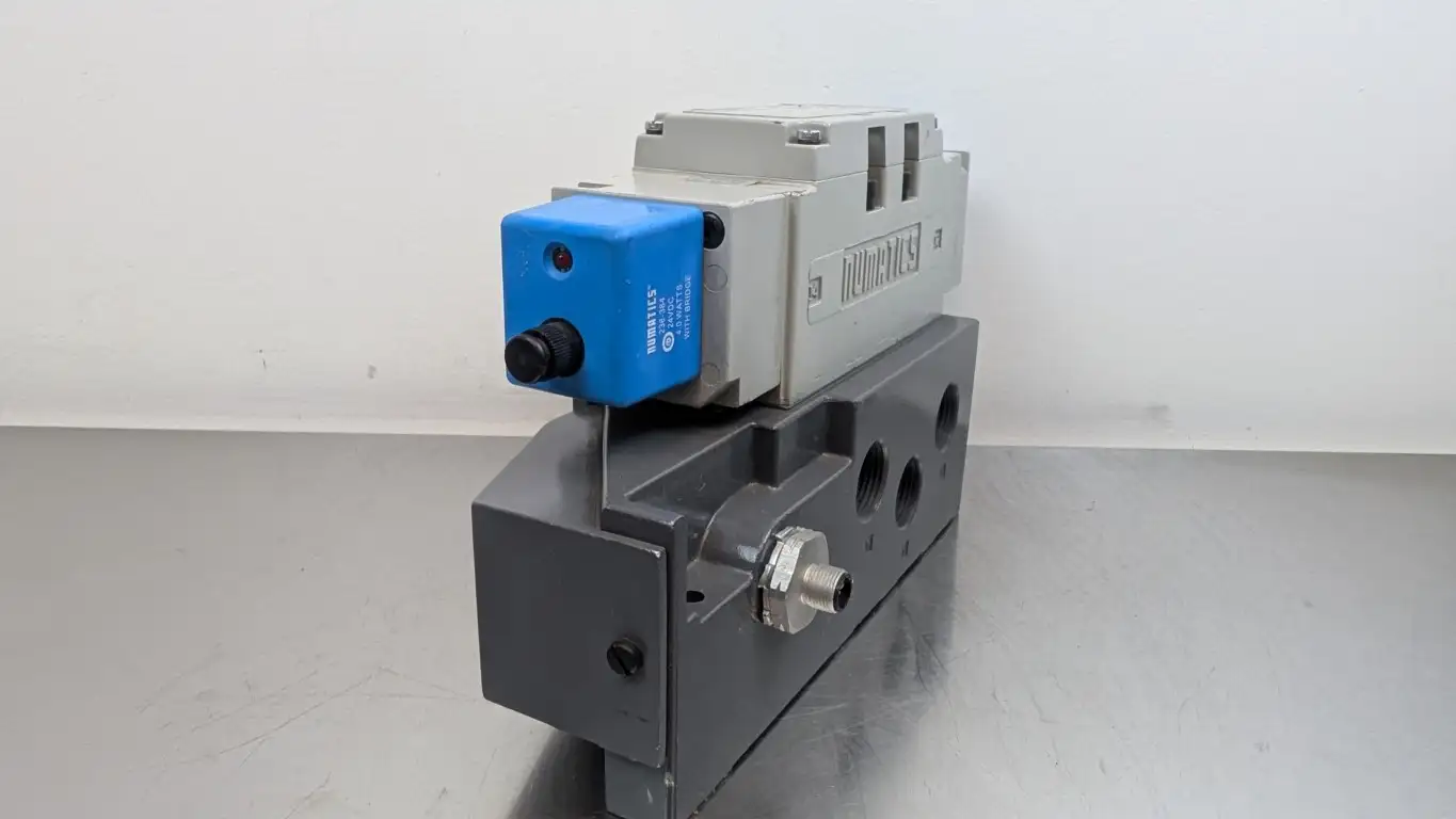 Numatics I34BB500MP00061 Solenoid Valve 24VDC Coil 4W - Image 2