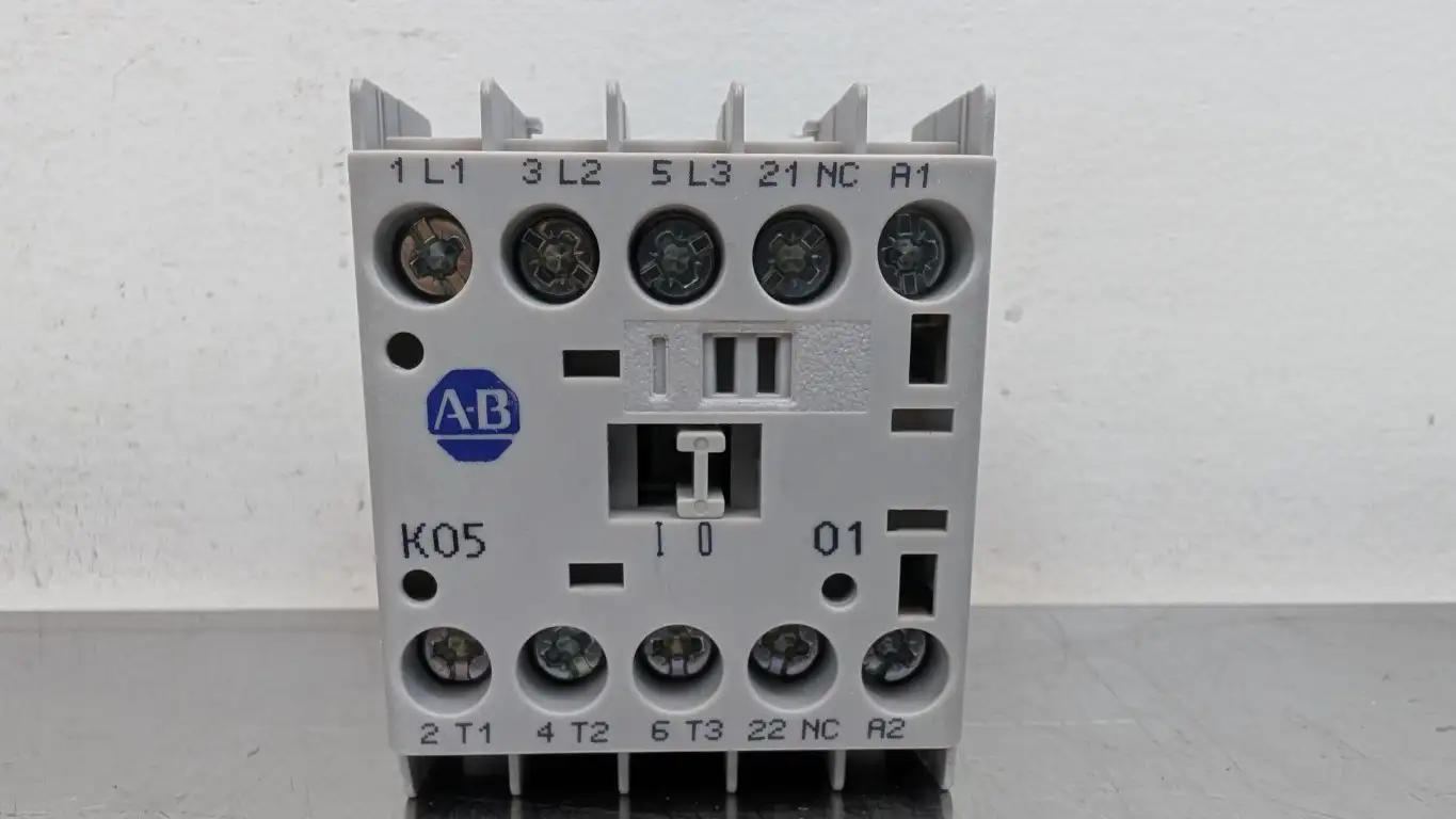 Allen-Bradley 100-K05ZJ01 Mini Contactor Ser A 1NC 24VDC Coil 5A - Image 3