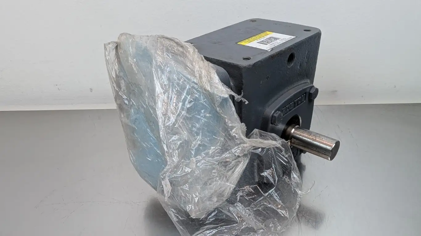 Boston Gear F718-10-B7-J Speed Reducer Input 1.61HP Output Torque 536 Lb In 10:1 1750 RPM - Image 2