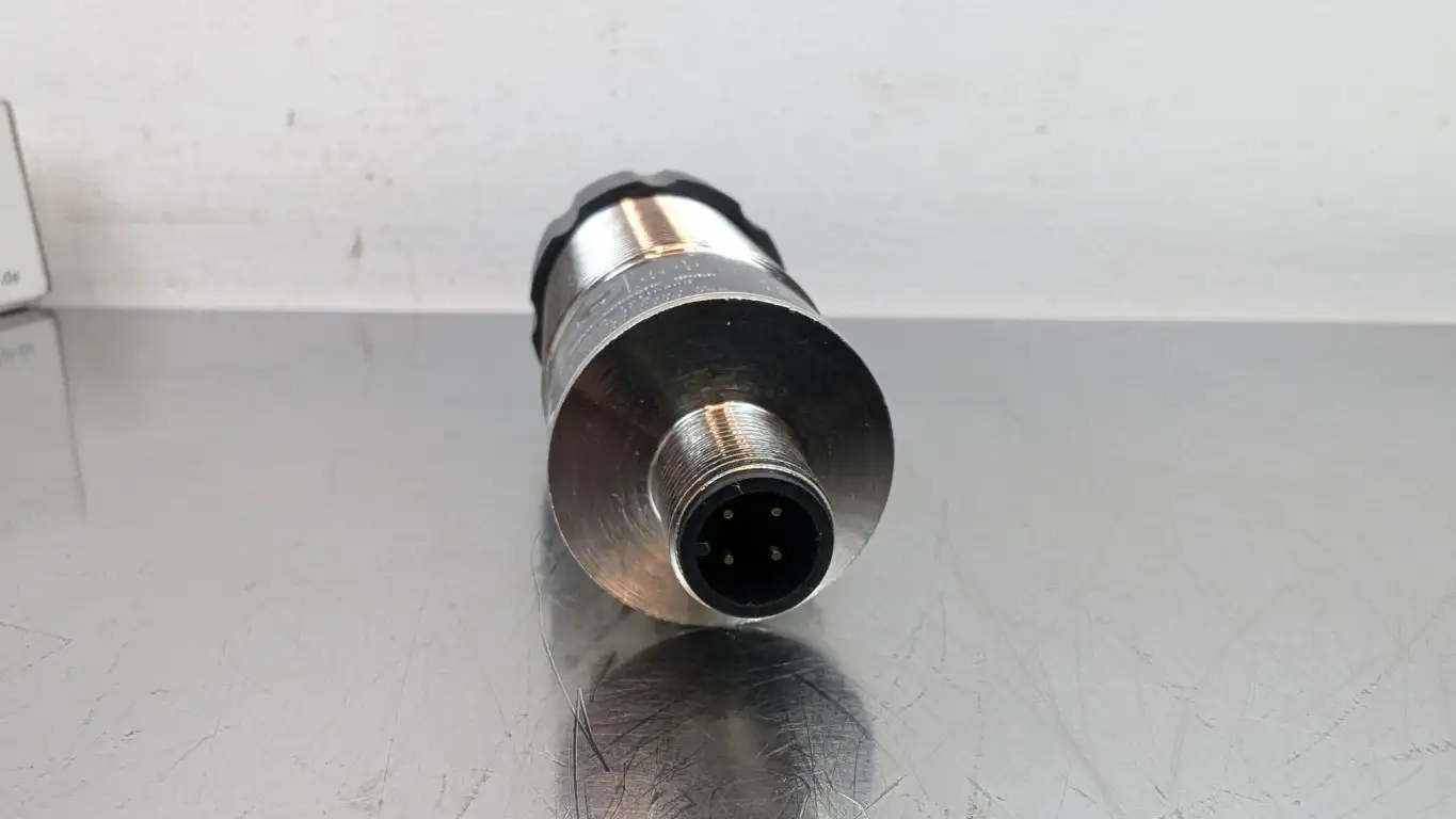 Wenglor UF66PA3 Reflective Sensor 1000mm 10-30VDC 200mA - Image 3