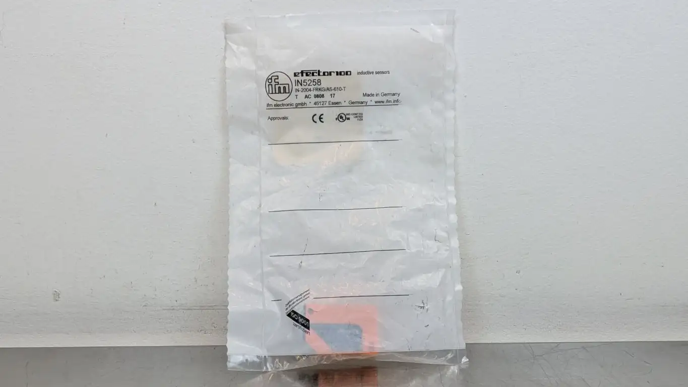IFM Efector IN5258 Inductive Sensor IN-2004-FRKG/AS-610-T 4mm 10-55VDC M8