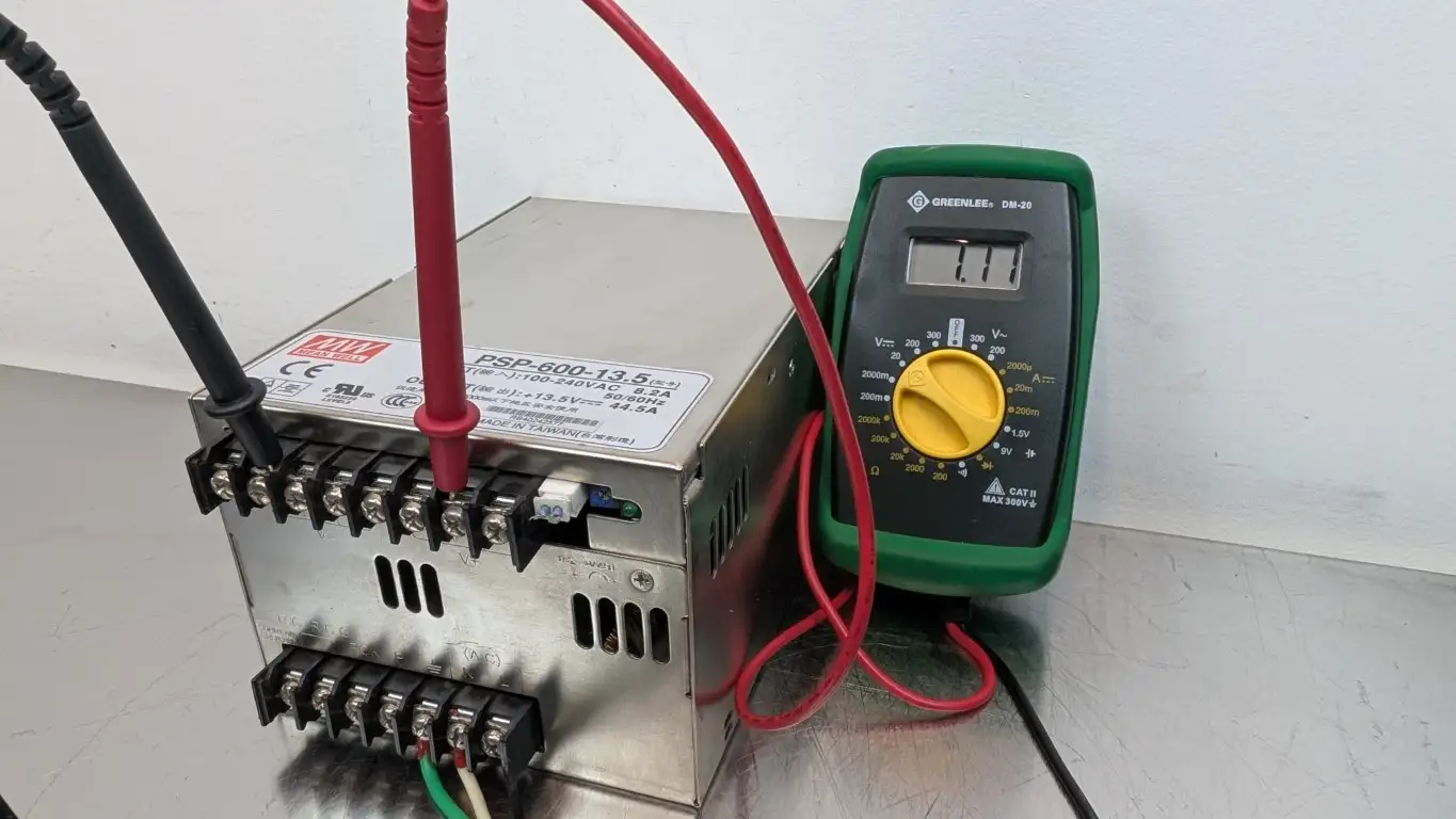 Mean Well PSP-600-13.5 Power Supply 100-240VAC 8.2A to 13.5VDC 44.5A Parts only