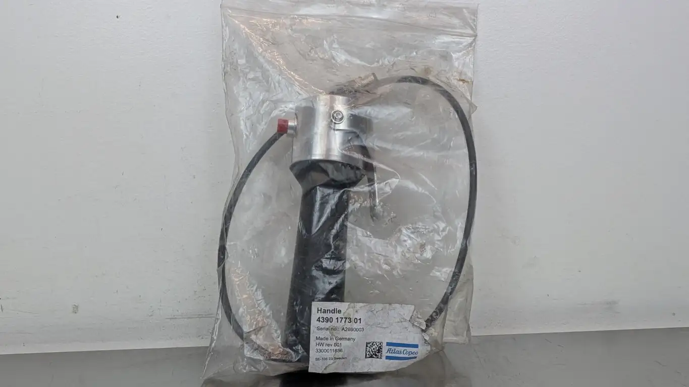 Atlas Copco 4390 1773 01 Handle 439177301