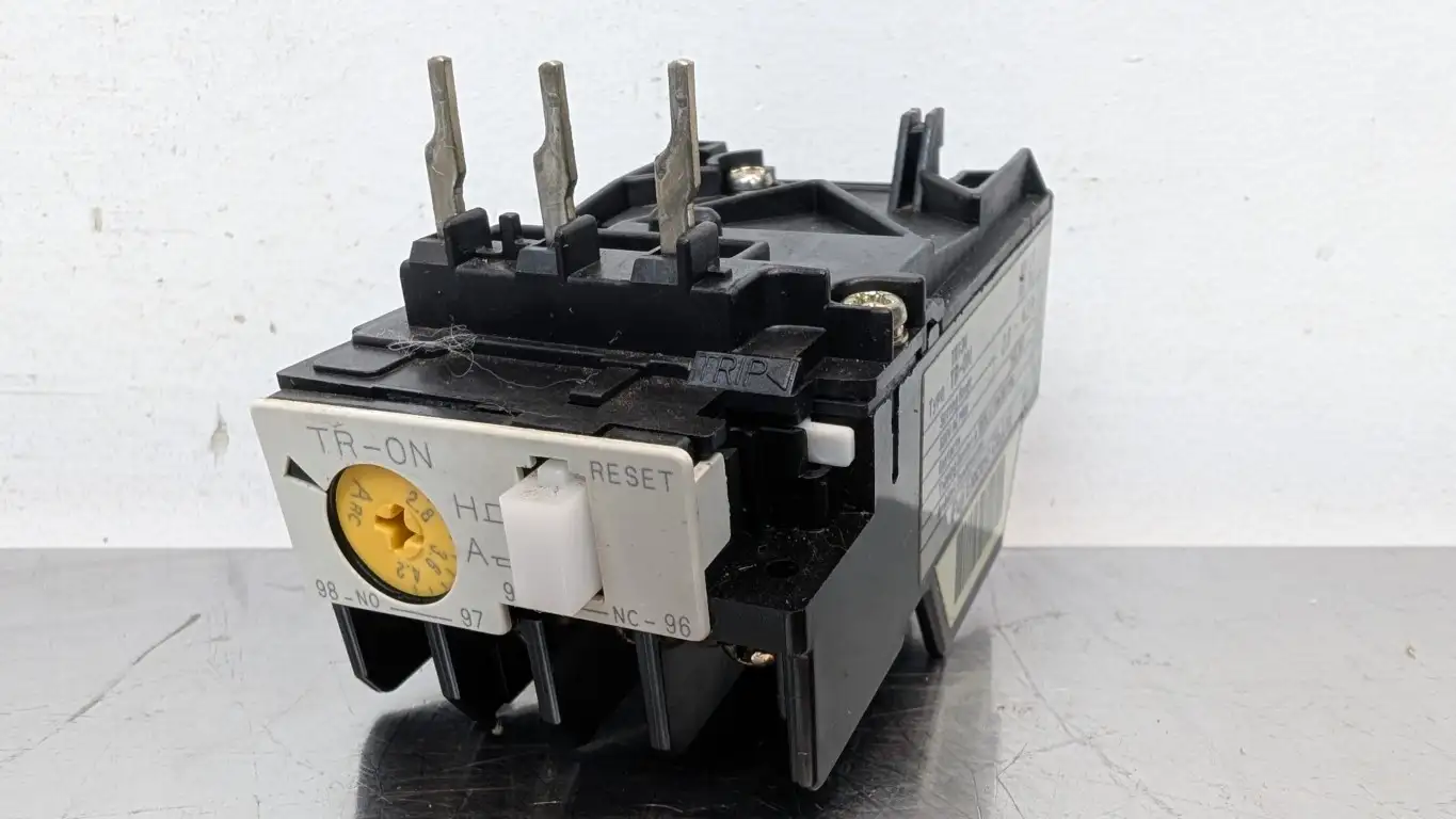 Fuji TK-ON 2.8-4.2A Thermal Overload Relay TK-0N 600VAC 2.8-4.2A
