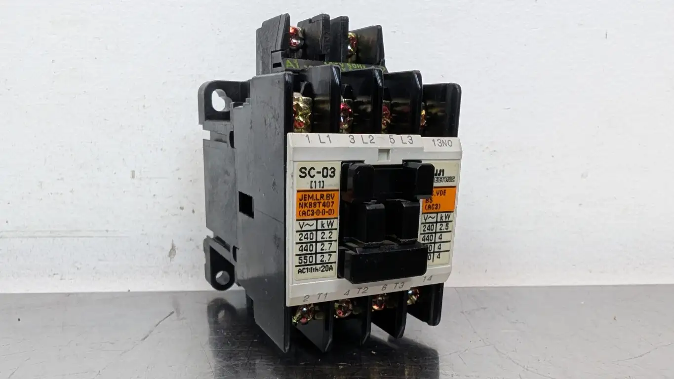 Fuji SC-03 Contactor SC11AA 1NO 100-110VAC Coil 2,5HP
