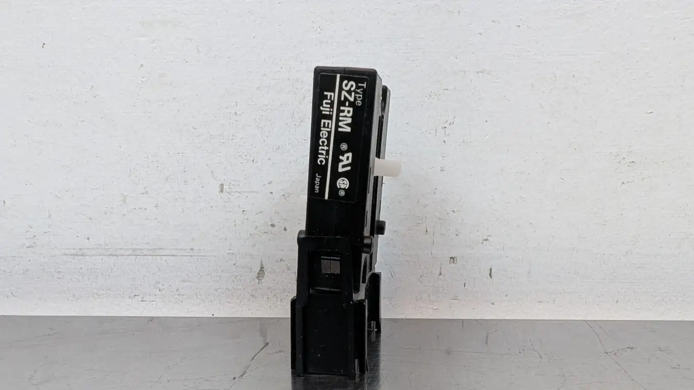 Fuji SZ-RM Mechanical Interlock for Contactors