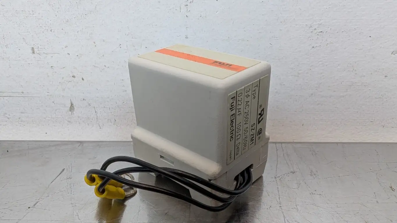 Fuji SZ-ZM1 Main Circuit Protection Suppression Unit 0.22 µf 100Ω Delta 250VAC
