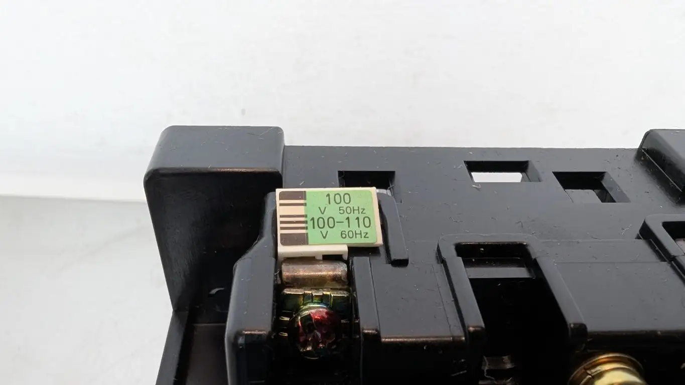 Fuji SC-3N Magnetic Contactor 100-110VAC Coil 100A 220-240/440-480/550-600VAC - Image 5