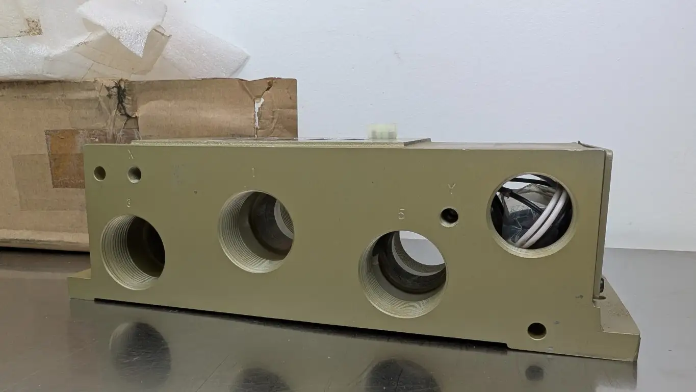Ross 382B91 Manifold Sub-Base