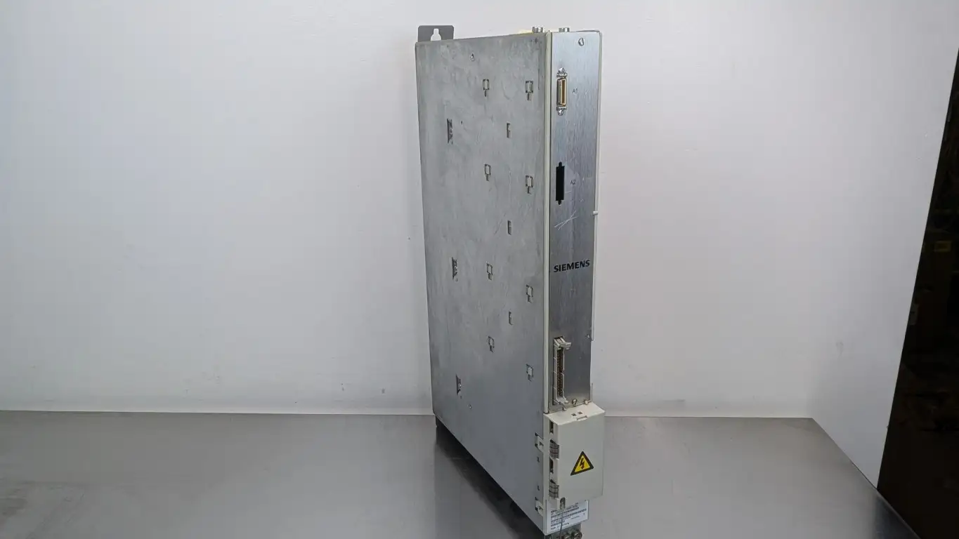 Siemens 6SN1123-1AA00-0CA1 Power Module LT-Modul INT 50A Vickers Ver A