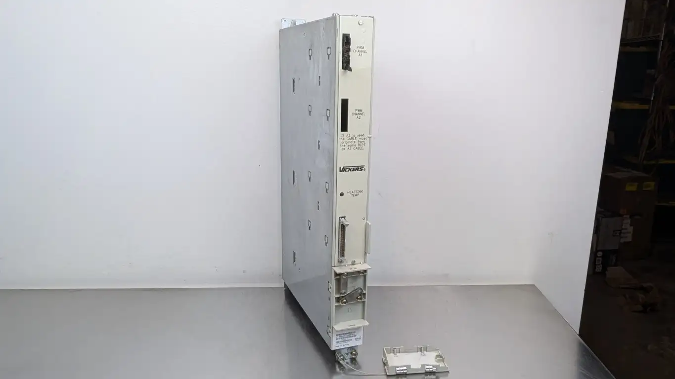 Siemens 6SN1123-1AA00-0CA1 Power Module LT-Modul INT 50A Vickers Version A