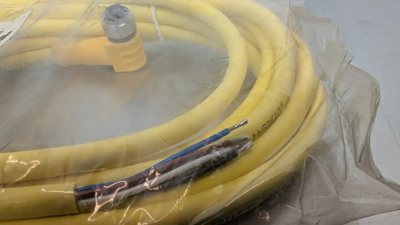 Turck WKC 4.4T-4/S90 Cordset U5325-1 4-Pin Female Right 4-Wire Yellow 250V 4A - Image 2