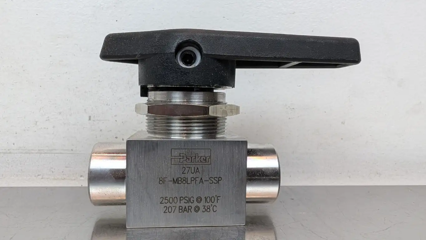 Parker 8F-MB8LPFA-SSP Stainless Steel Ball Valve 1/2" Female 2500 PSIG - Image 2